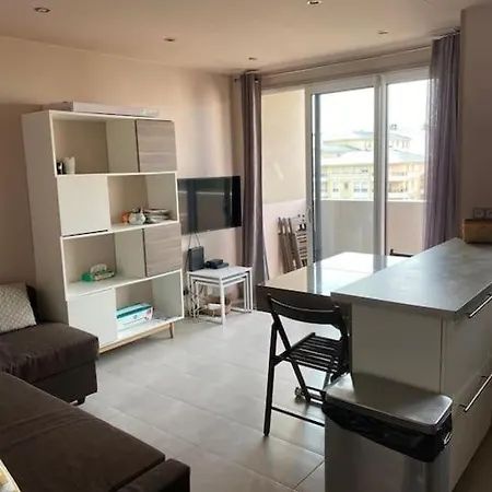 3 Pieces Avec Balcon 아파트